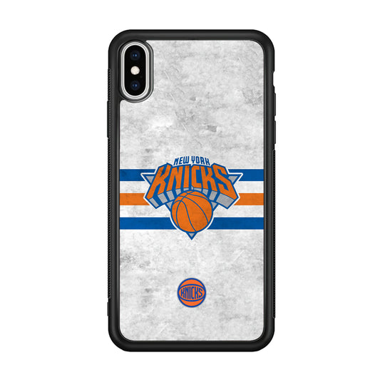 New York Knicks on Old Wall iPhone X Case