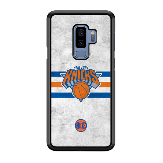 New York Knicks on Old Wall Samsung Galaxy S9 Plus Case