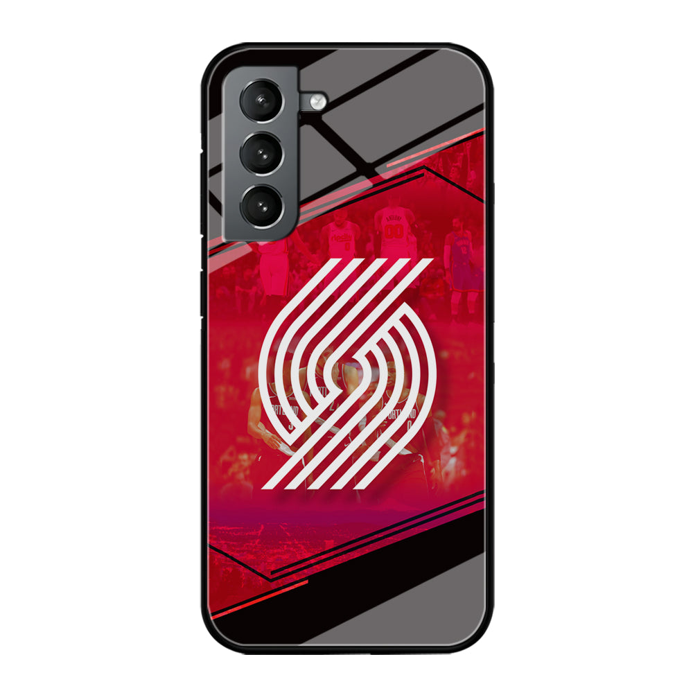 Portland Trail Blazers Silhouette on Red Samsung Galaxy S21 Case