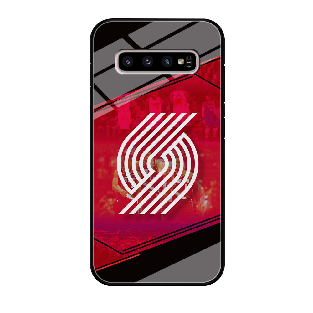 Portland Trail Blazers Silhouette on Red Samsung Galaxy S10 Plus Case