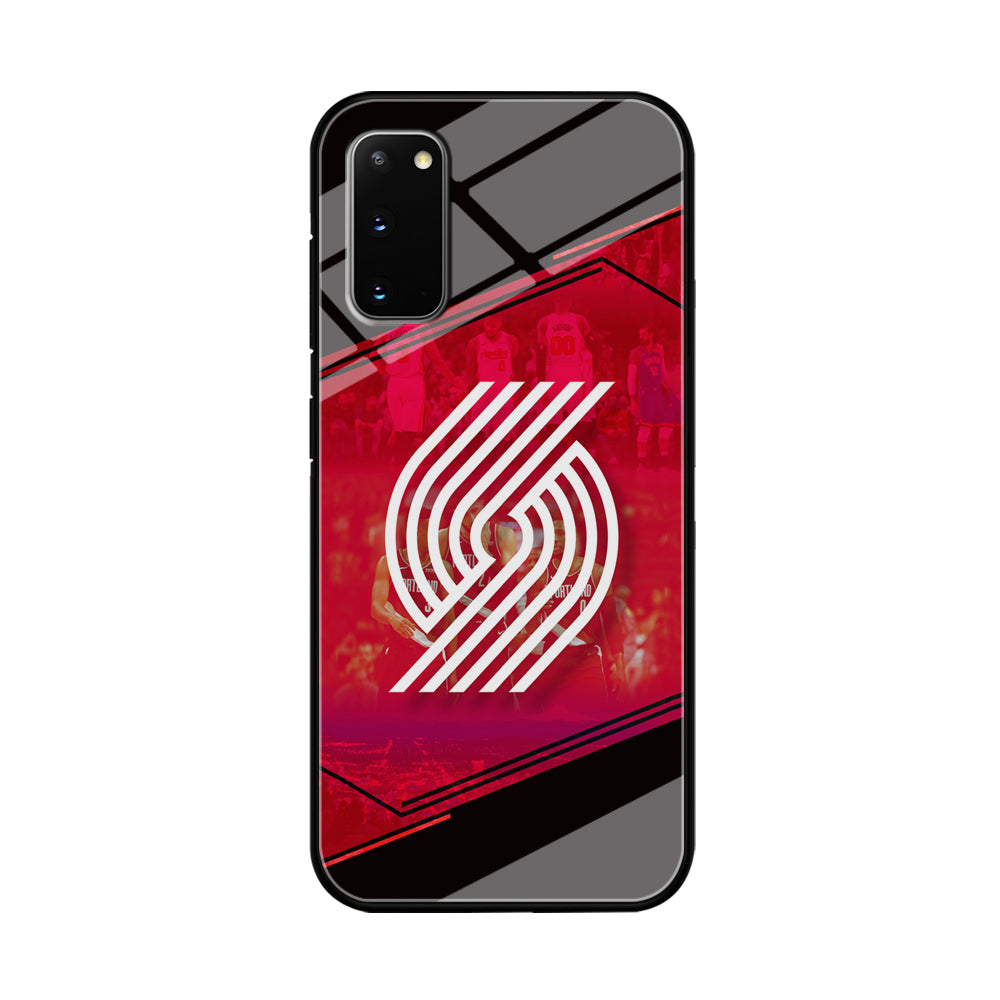 Portland Trail Blazers Silhouette on Red Samsung Galaxy S20 Case