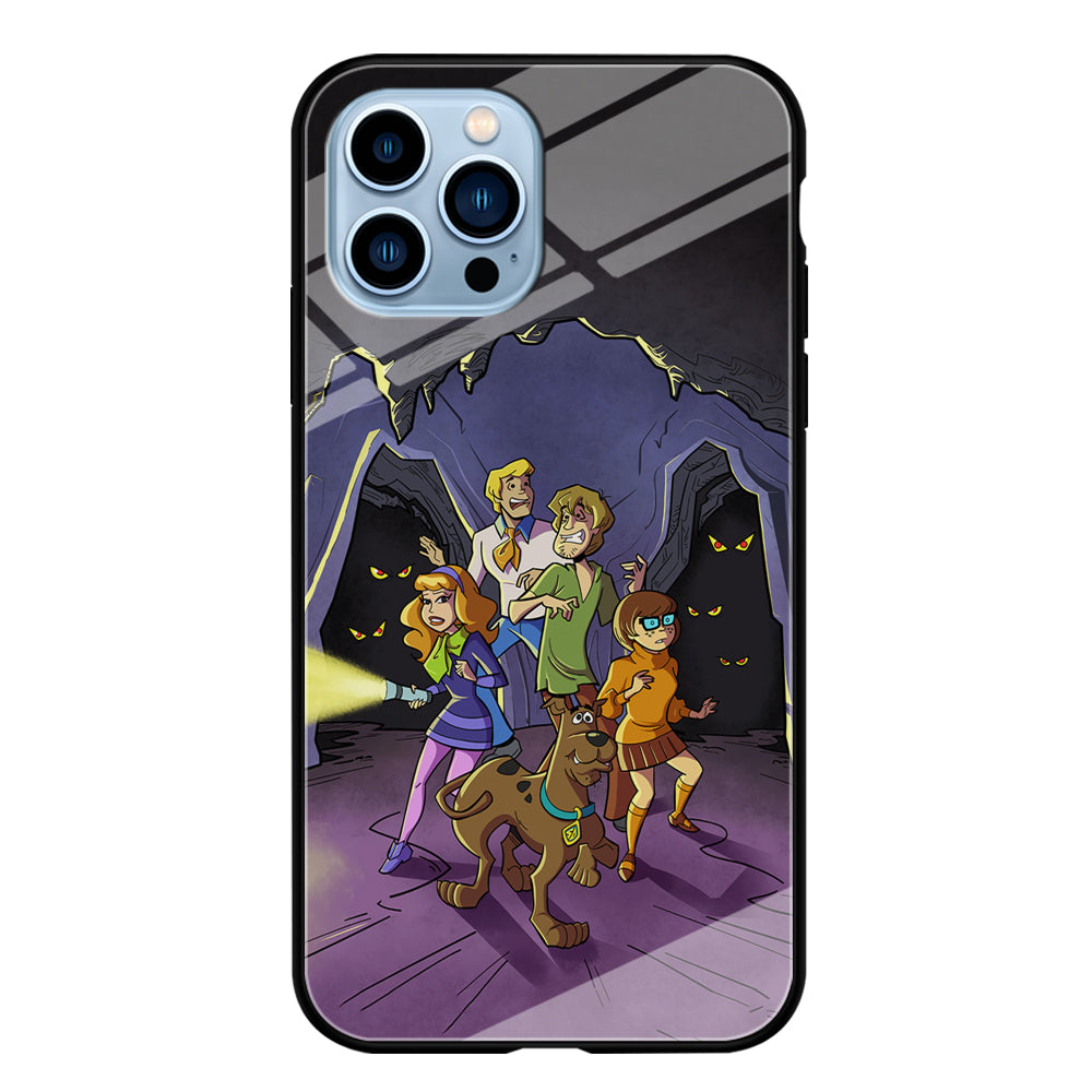 Scooby Doo Everybody Afraid iPhone 13 Pro Max Case