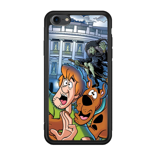 Scooby Doo Running From The Witch iPhone 7 Case
