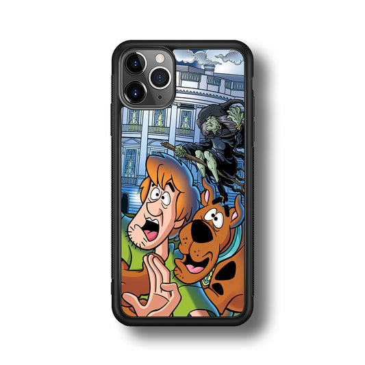 Scooby Doo Running From The Witch iPhone 11 Pro Max Case