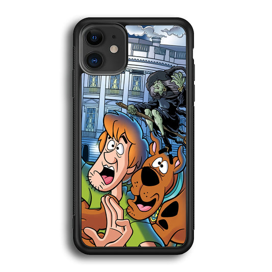 Scooby Doo Running From The Witch iPhone 12 Case