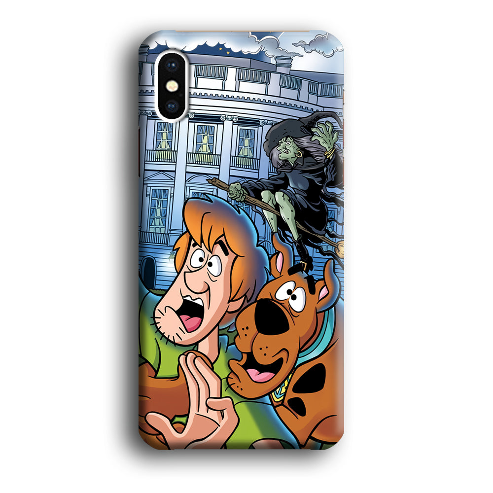 Scooby Doo Running From The Witch iPhone X Case
