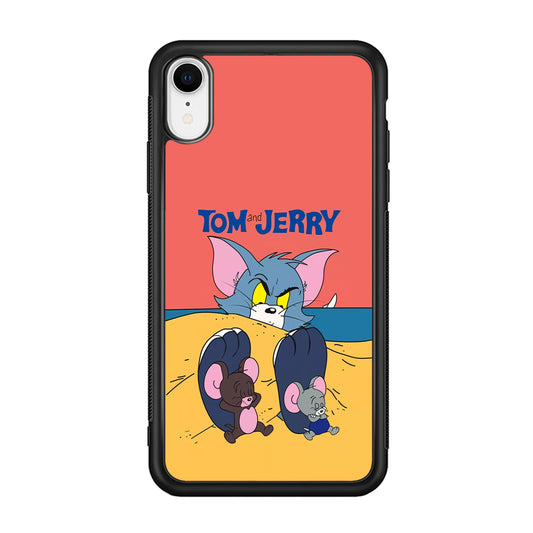 Tom and Jerry Enjoy at The Beach iPhone XR Case
