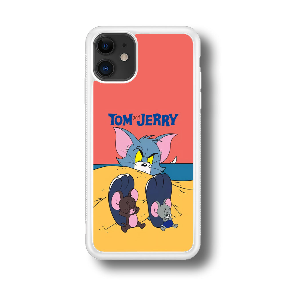 Tom and Jerry Enjoy at The Beach  iPhone 11 Case