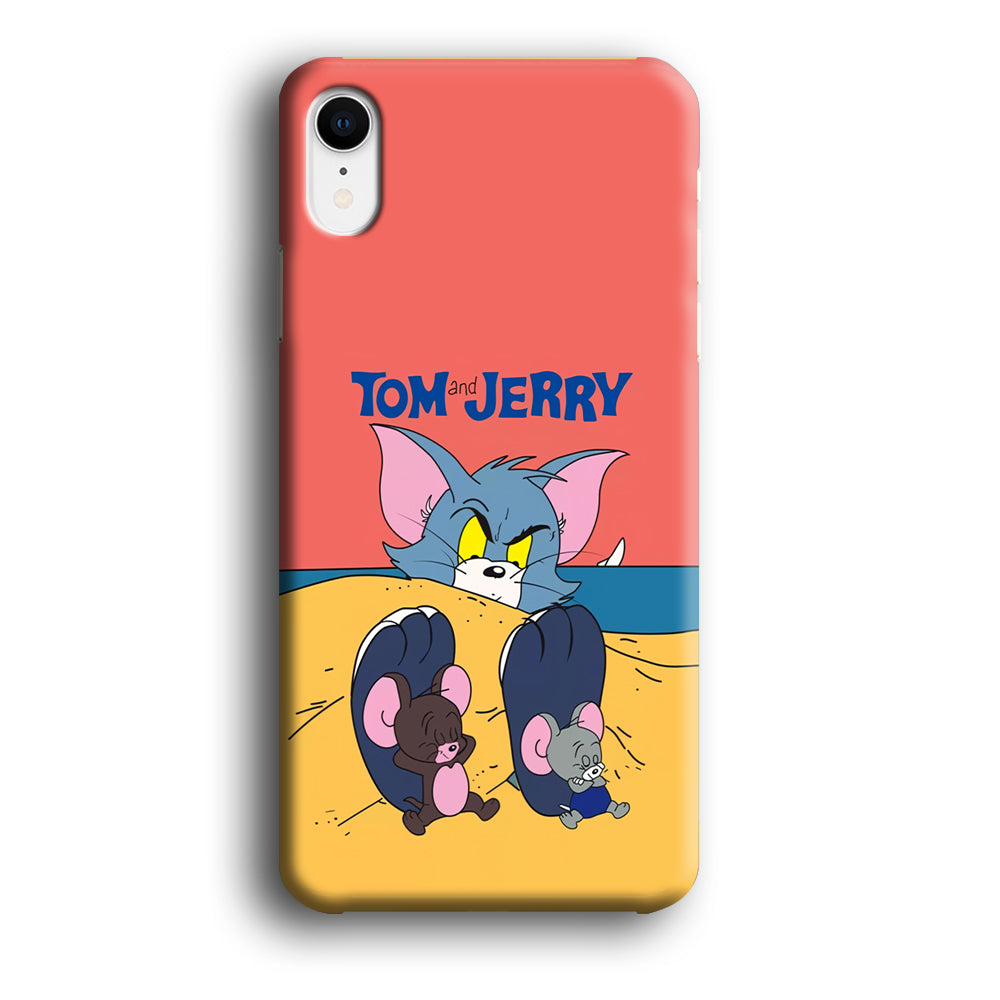 Tom and Jerry Enjoy at The Beach iPhone XR Case
